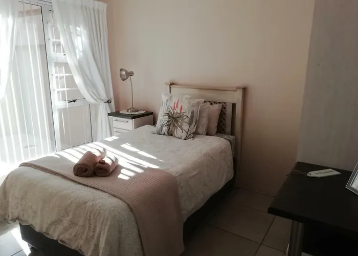 Oudtshoorn Guest House