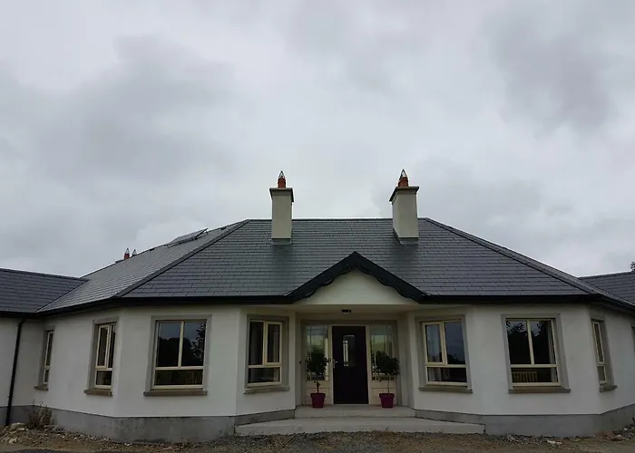 Winter Heights Hotel Aughnagroagh Bridge