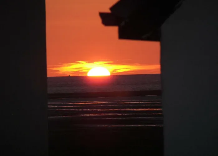Seaways Cottage Hoylake