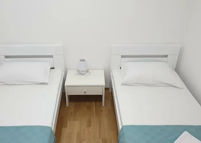 Korina Apartments Mandre