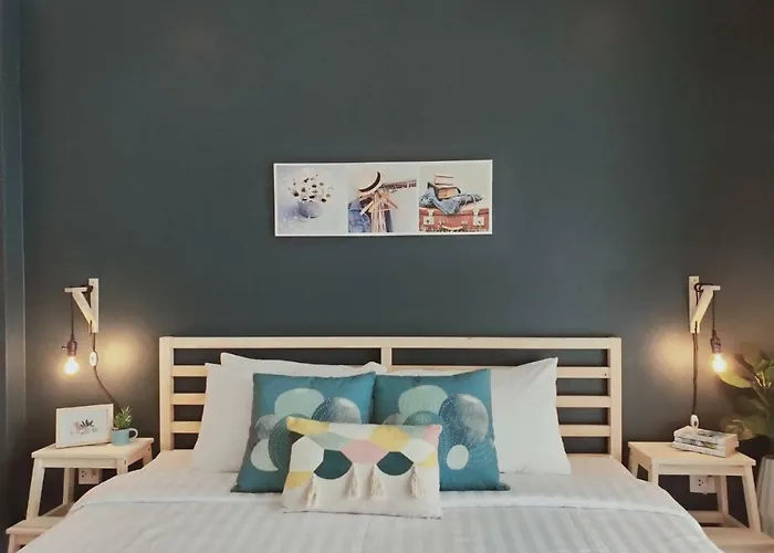 Thira House Hotel Karon