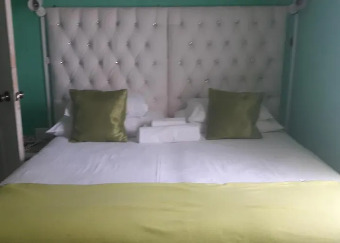 Diphororo Guest House Mogwase